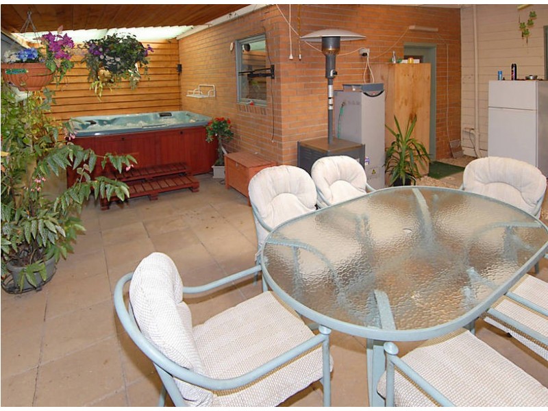 10 Kororoit Court, Melton VIC 3337