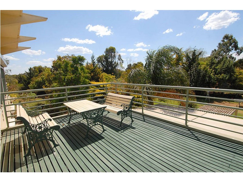 10 Kororoit Court, Melton VIC 3337