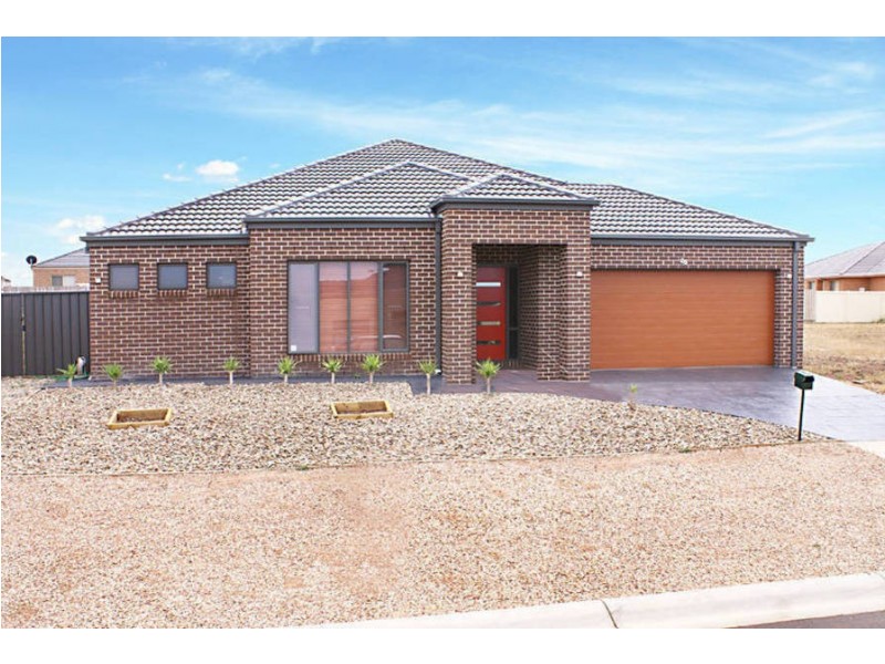 26 Thornhill Street, Melton West VIC 3337
