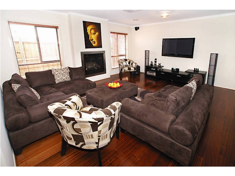 26 Thornhill Street, Melton West VIC 3337