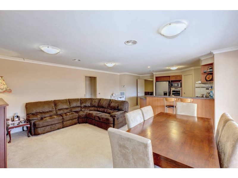 87 Westlake Drive, Melton West VIC 3337