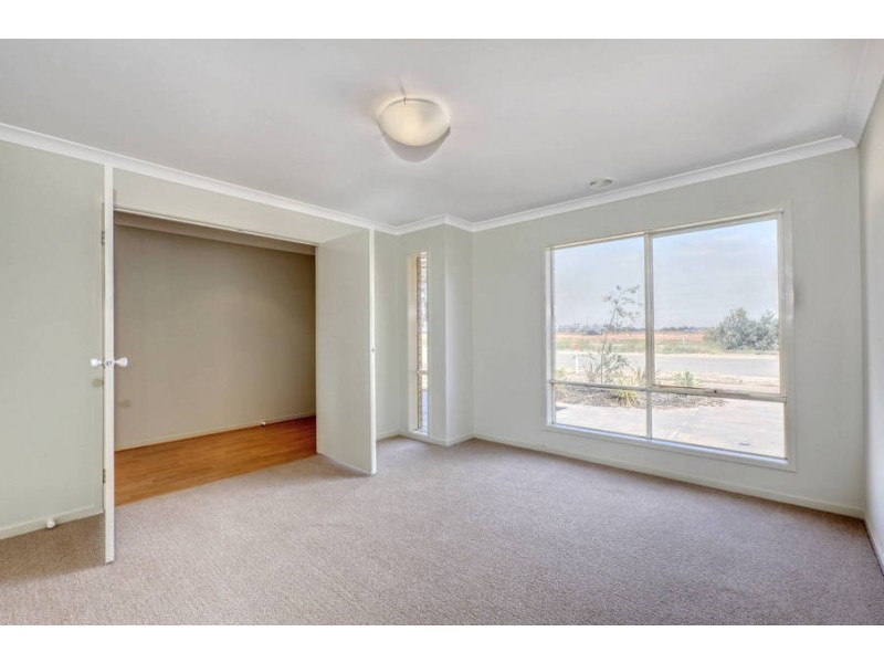 204 Clarkes Road, Brookfield VIC 3338