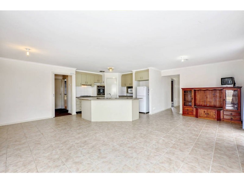 18 Tawriffic Street, Kurunjang VIC 3337