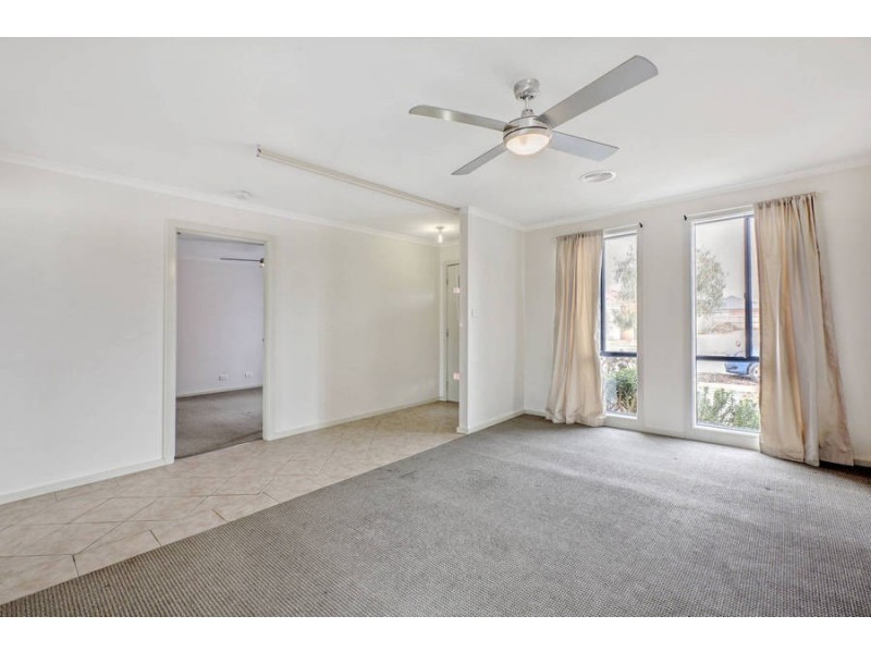 18 Tawriffic Street, Kurunjang VIC 3337