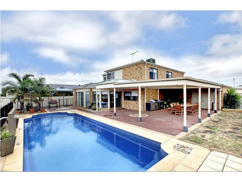 40 Lagarna Drive, Kurunjang VIC 3337