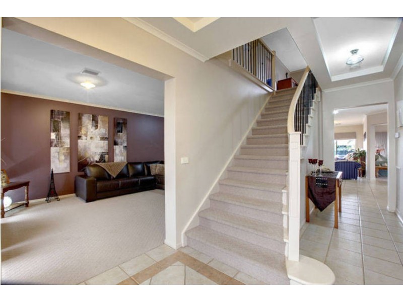 40 Lagarna Drive, Kurunjang VIC 3337