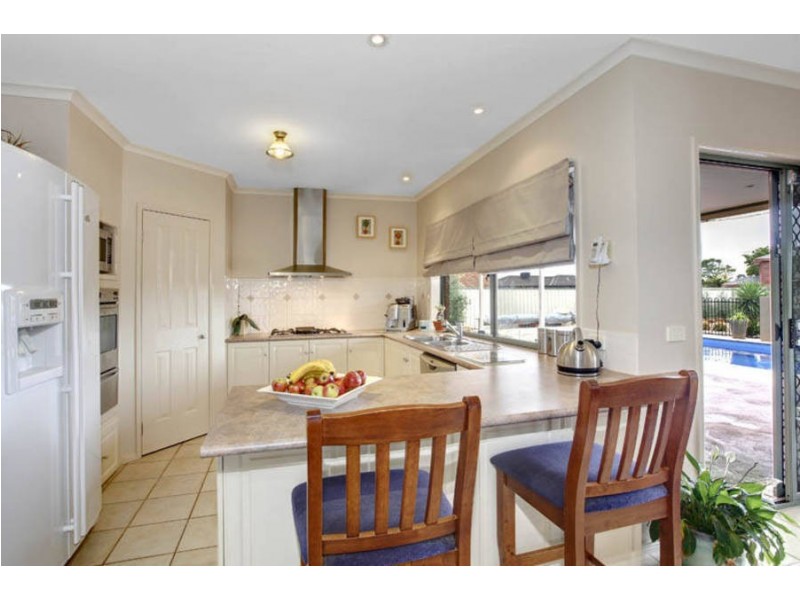 40 Lagarna Drive, Kurunjang VIC 3337