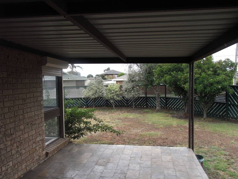 25 Monash Street, Melton South VIC 3338