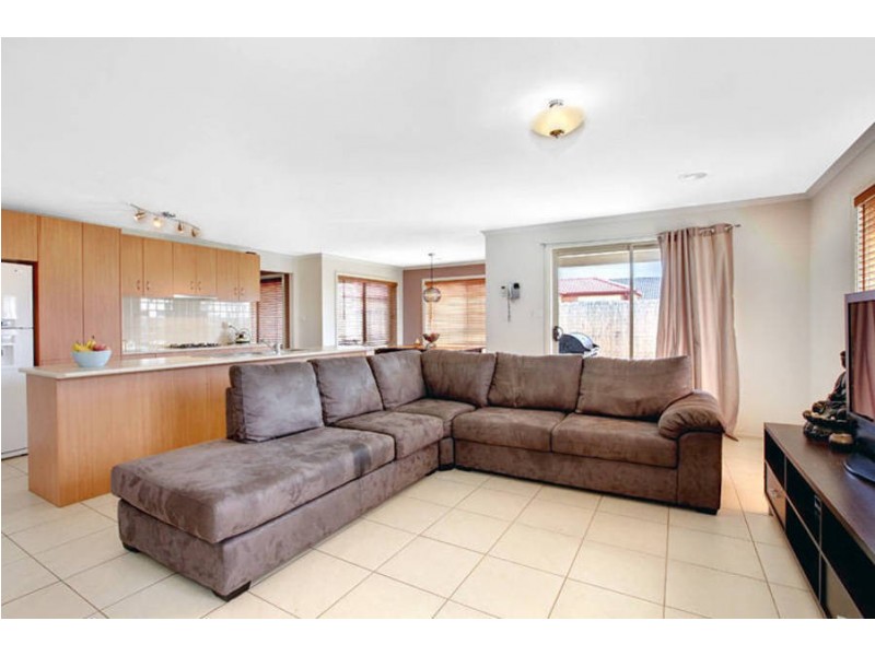 10 Kingston Rule Street, Kurunjang VIC 3337