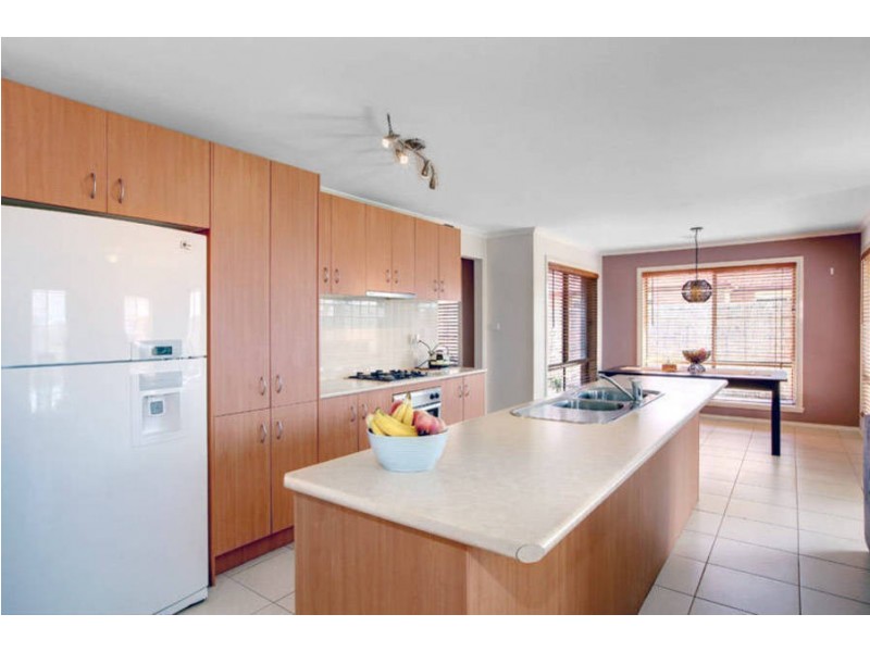 10 Kingston Rule Street, Kurunjang VIC 3337