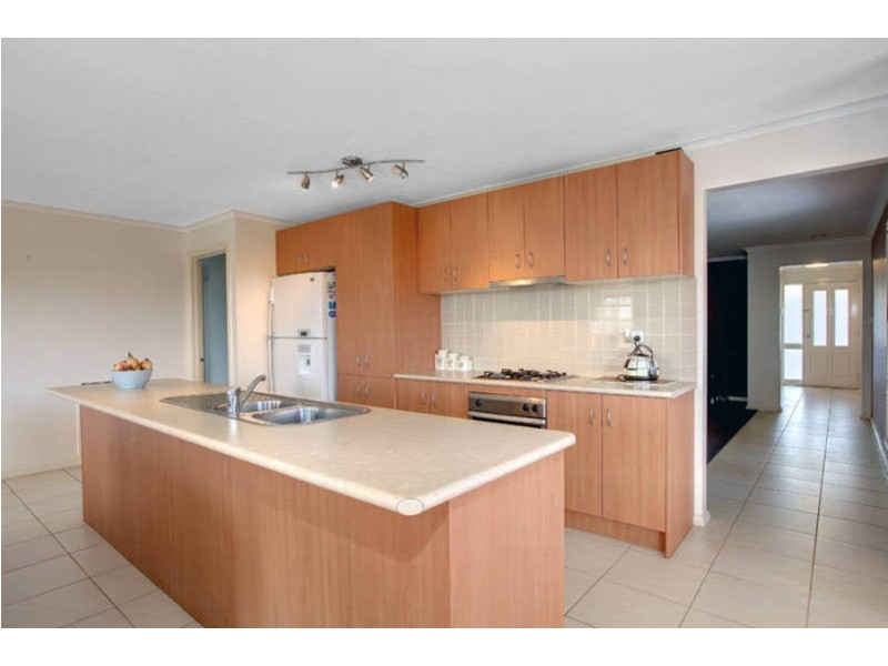 10 Kingston Rule Street, Kurunjang VIC 3337