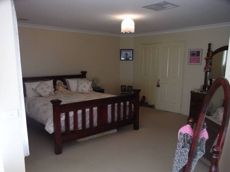 16 Prahn Court, Brookfield VIC 3338