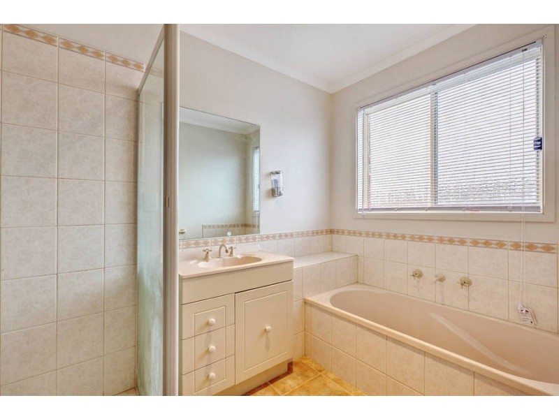 79 Dunvegan Drive, Kurunjang VIC 3337