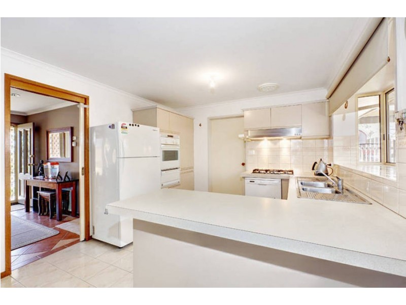 4 Gunnawarra Road, Kurunjang VIC 3337