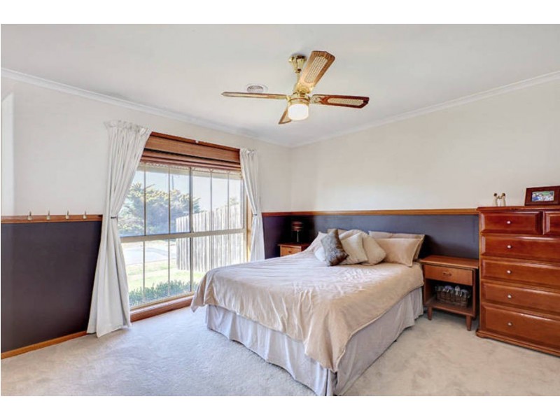 4 Gunnawarra Road, Kurunjang VIC 3337