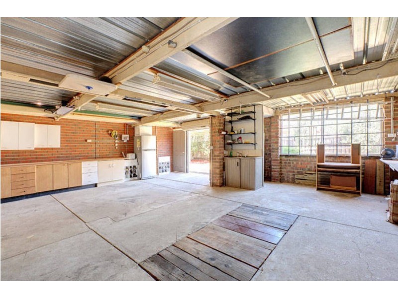 4 Gunnawarra Road, Kurunjang VIC 3337