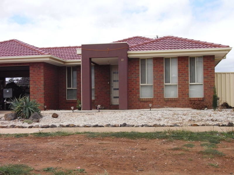 22 Scarborough Crescent, Melton West VIC 3337