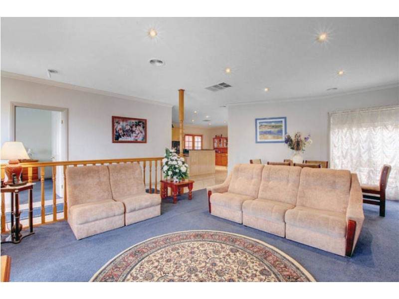 22 Valley View Grove, Melton West VIC 3337