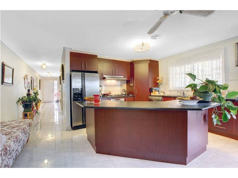 12 Nodosa Grove, Melton West VIC 3337