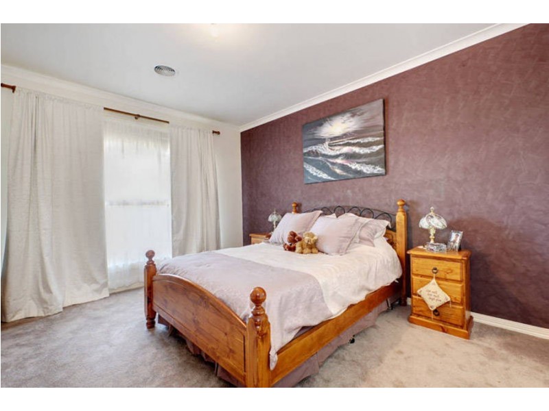 7 Bree Court, Kurunjang VIC 3337