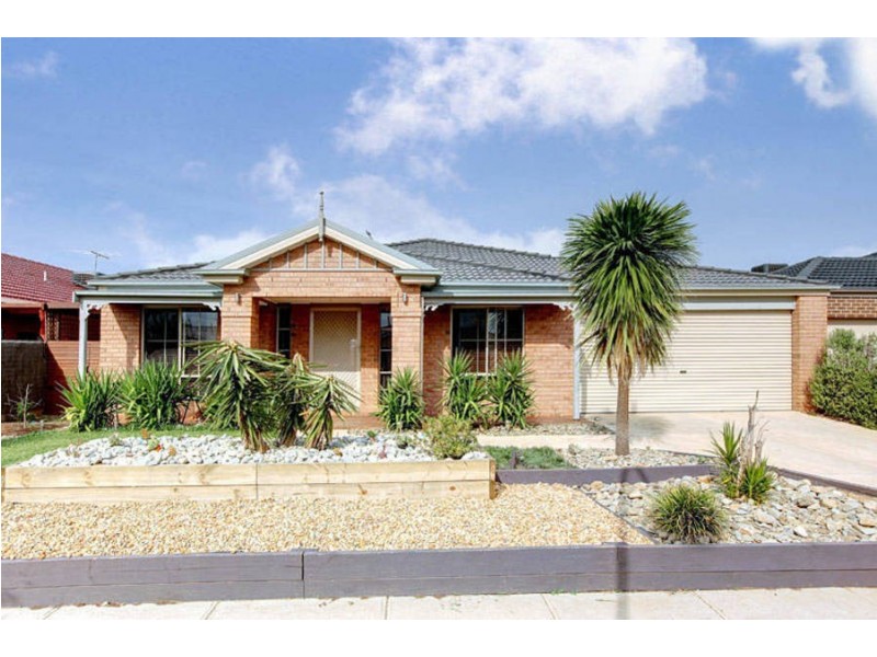 104 Westlake Drive, Melton VIC 3337