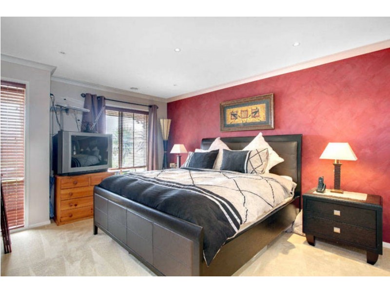 104 Westlake Drive, Melton VIC 3337