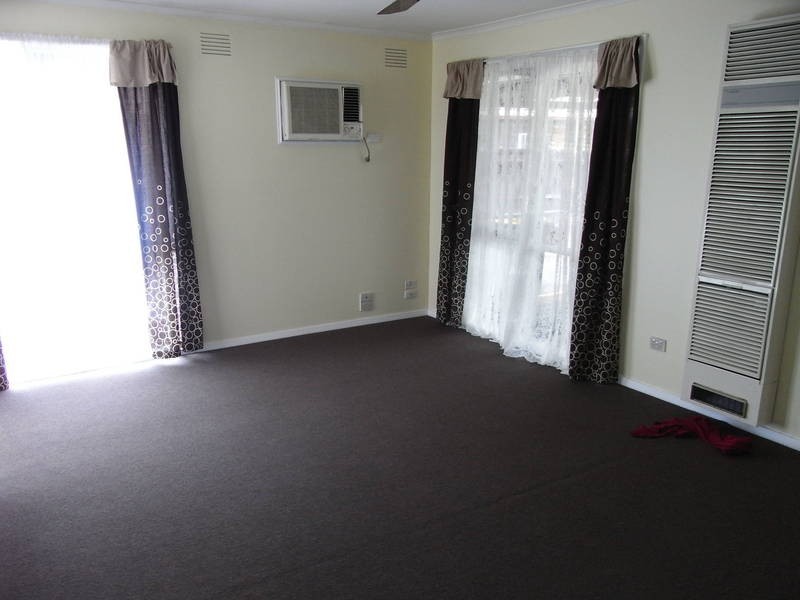 1 Risson Street, Melton South VIC 3338