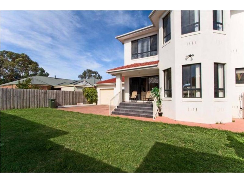 6 Renton Court, Sunbury VIC 3429