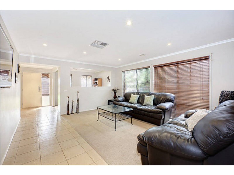 5 Skipton Street, Kurunjang VIC 3337