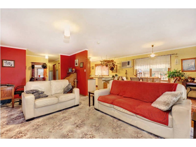 52 Childs Street, Melton South VIC 3338