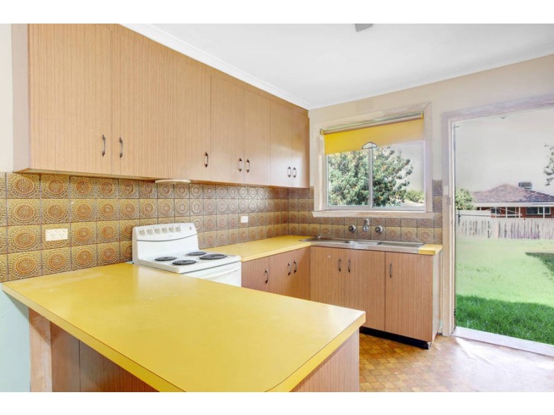 13 Bittern Street, Melton VIC 3337