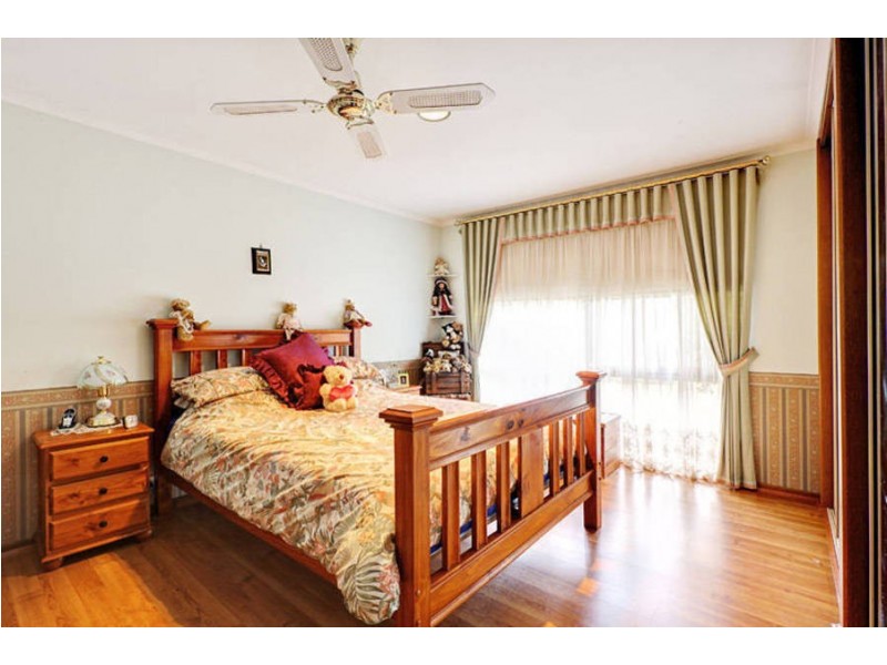 66 Centenery Avenue, Kurunjang VIC 3337