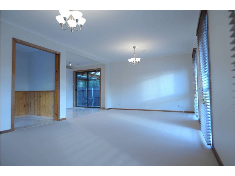 48 Coburns Rd, Melton VIC 3337
