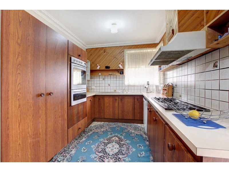 118 Barries Rd, Melton VIC 3337