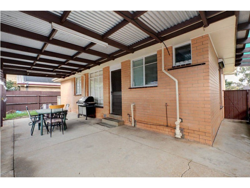 118 Barries Rd, Melton VIC 3337