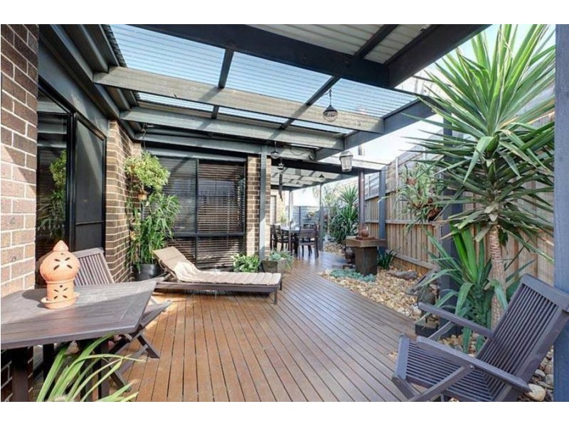 74 Black Knight Way, Kurunjang VIC 3337