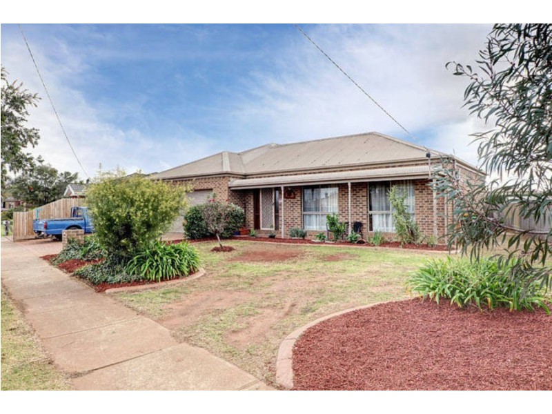 24 Gunnawarra Road, Kurunjang VIC 3337