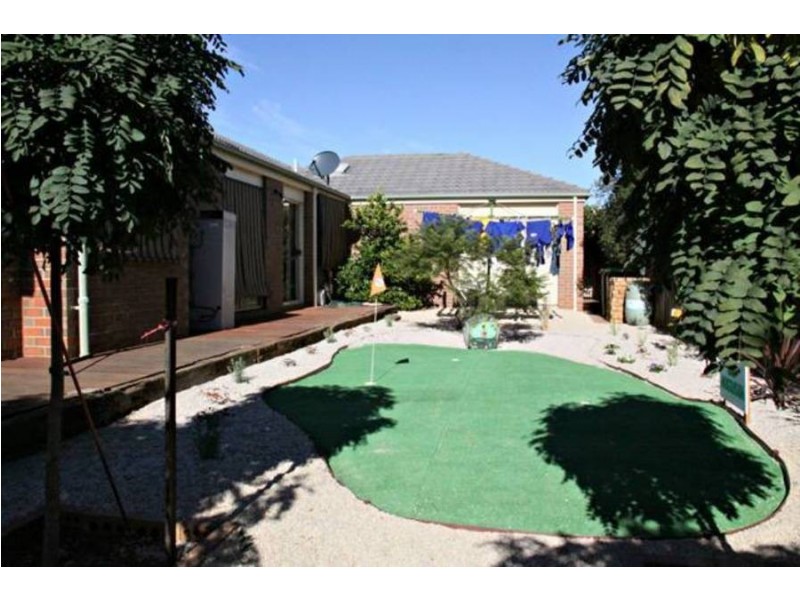 20 Princeton Avenue, Melton West VIC 3337