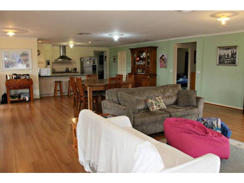 20 Princeton Avenue, Melton West VIC 3337