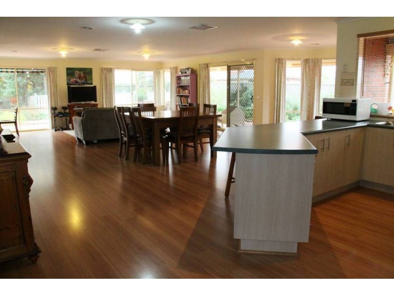 20 Princeton Avenue, Melton West VIC 3337