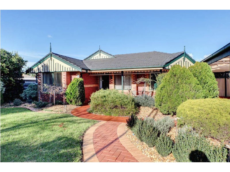 12 Pascoe Court, Melton West VIC 3337