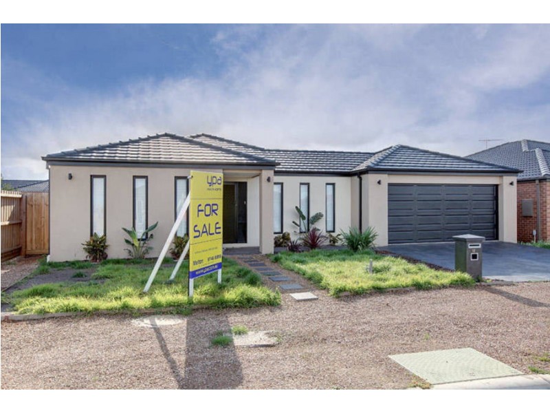 12 Melrome Court, Kurunjang VIC 3337