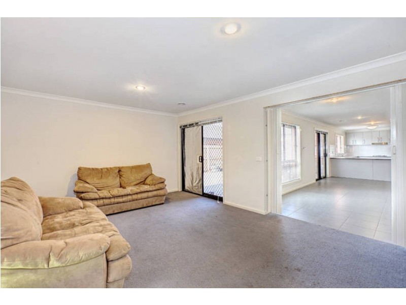 12 Melrome Court, Kurunjang VIC 3337