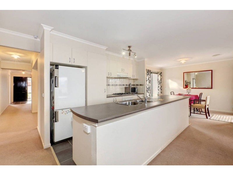 49 Black Knight Way, Kurunjang VIC 3337