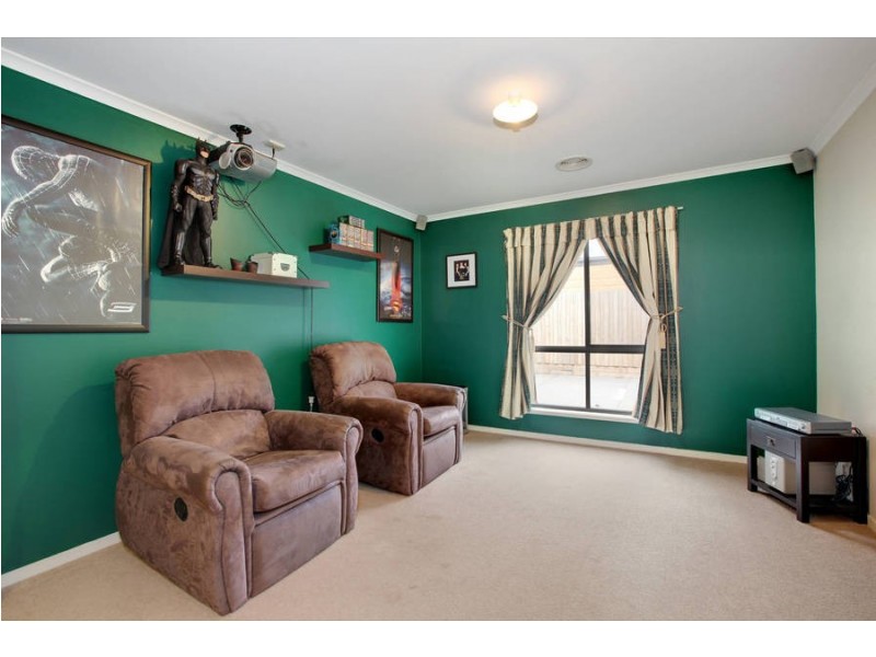 49 Black Knight Way, Kurunjang VIC 3337