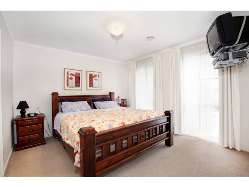 49 Black Knight Way, Kurunjang VIC 3337