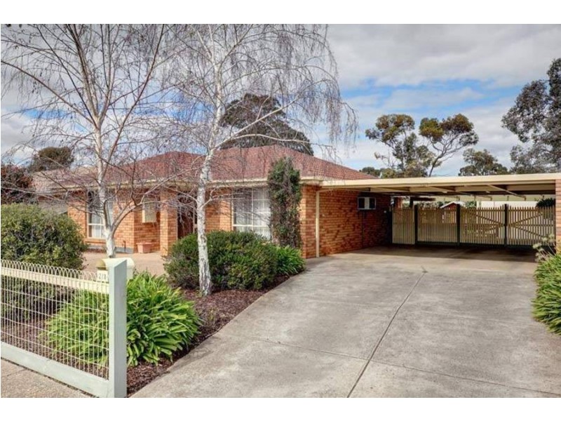 273 Centenary Avenue, Melton West VIC 3337