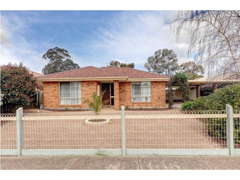 273 Centenary Avenue, Melton West VIC 3337