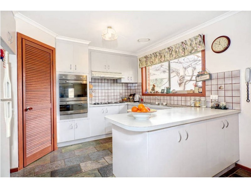 273 Centenary Avenue, Melton West VIC 3337