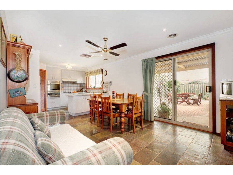 273 Centenary Avenue, Melton West VIC 3337